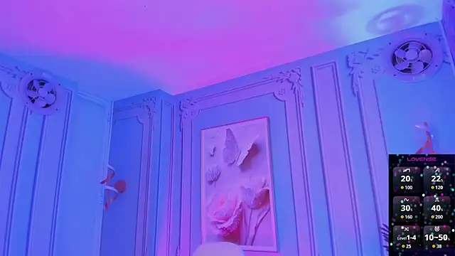 stefany duque1  online show from November 2, 2025, 3:31 am