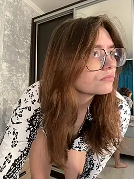 Sabrina shells online show from October 3, 2025, 10:34 am