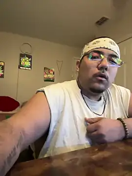 cloudy couple444 online show from March 10, 2025, 3:34 am