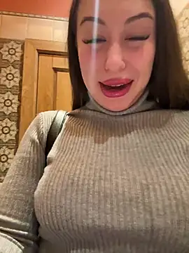Snapshot of AndreaMood chatting on January 12, 2025, 10:34 am AndreaMood online show from January 12, 2025, 10:34 am