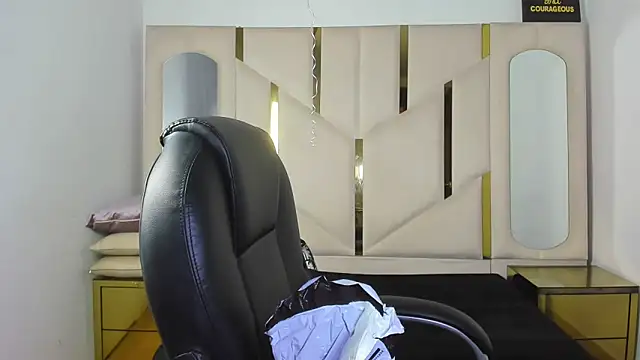 IsabellRodriguez18 online show from February 3, 2026, 4:10 am