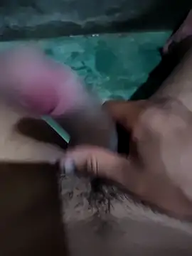 yaxom33 online show from April 5, 2026, 1:36 am