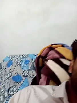 playboyz77 online show from January 1, 2025, 2:31 pm