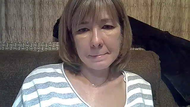 EllaJohnsonX online show from December 29, 2024, 7:00 pm