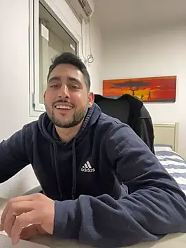 luffykingofpirets online show from February 25, 2025, 5:04 pm