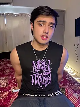 sunny49477 online show from April 3, 2026, 3:04 am