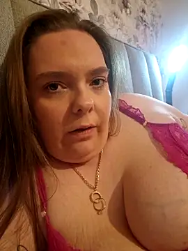 Snapshot of OFChloVIPxx chatting on March 14, 2025, 11:00 pm OFChloVIPxx online show from March 14, 2025, 11:00 pm