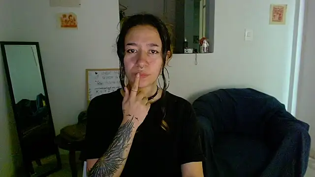 Snapshot of Maam_Ine chatting on June 14, 2026, 2:35 am Maam Ine online show from June 14, 2026, 2:35 am