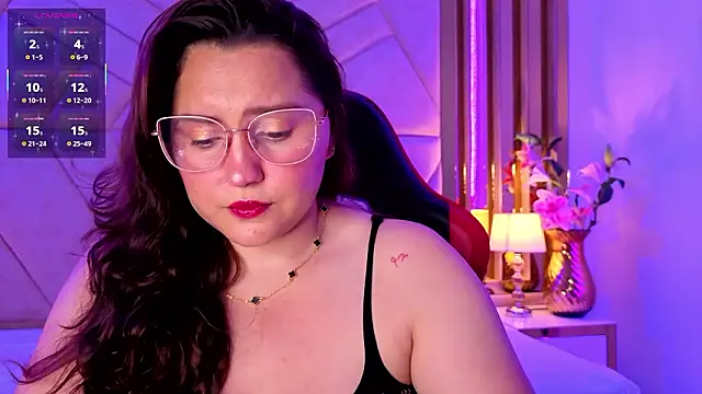 Snapshot of LunaPleasure chatting on February 22, 2026, 5:40 am LunaPleasure online show from February 22, 2026, 5:40 am