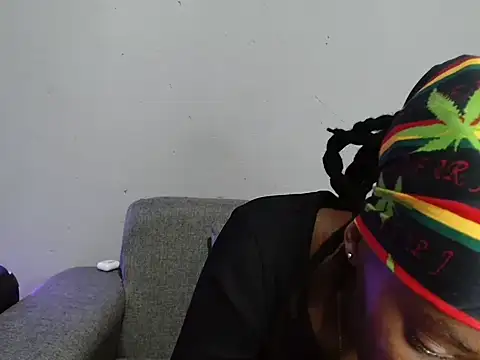 xxSexyTalia28 online show from October 23, 2025, 7:51 am