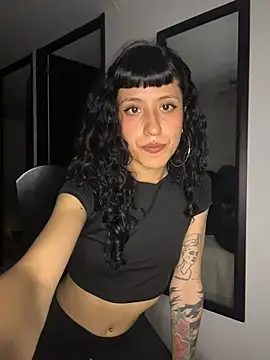 Snapshot of indira_k chatting on February 12, 2026, 12:49 am indira k online show from February 12, 2026, 12:49 am