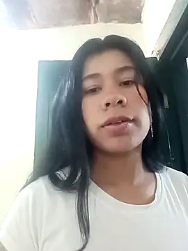 Snapshot of Pamelamilkk_1007 chatting on November 7, 2025, 9:04 pm Pamelamilkk 1007 online show from November 7, 2025, 9:04 pm