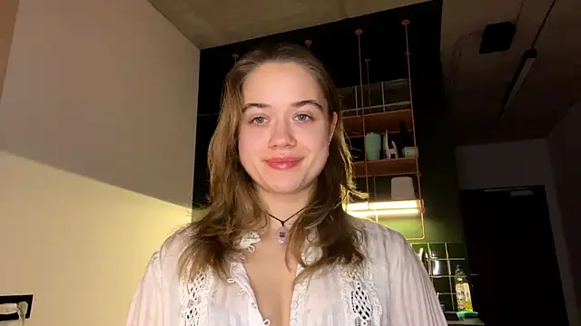 RoxyStar17 online show from January 13, 2025, 8:26 pm