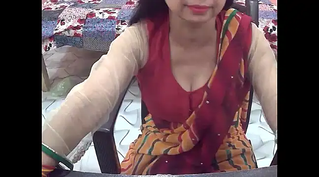 Snapshot of sexyrdxx chatting on January 16, 2025, 6:35 am sexyrdxx online show from January 16, 2025, 6:35 am