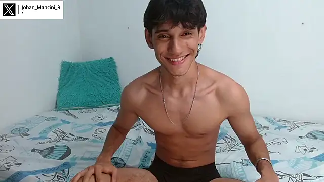 Snapshot of Johan_Mancini_R chatting on June 10, 2026, 5:01 pm Johan Mancini R online show from June 10, 2026, 5:01 pm