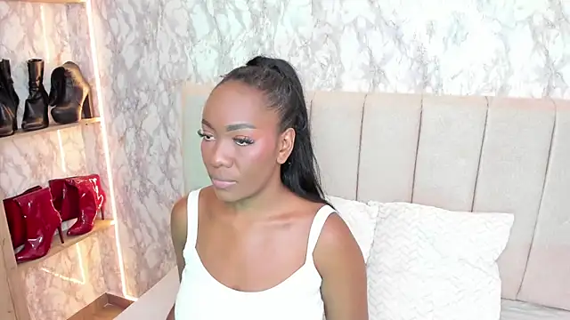 whiitneyfox online show from September 28, 2025, 12:27 am