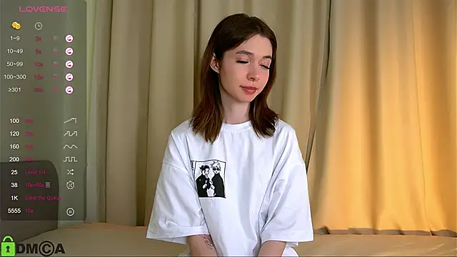 Snapshot of LittleOriana chatting on February 26, 2025, 11:15 pm LittleOriana online show from February 26, 2025, 11:15 pm