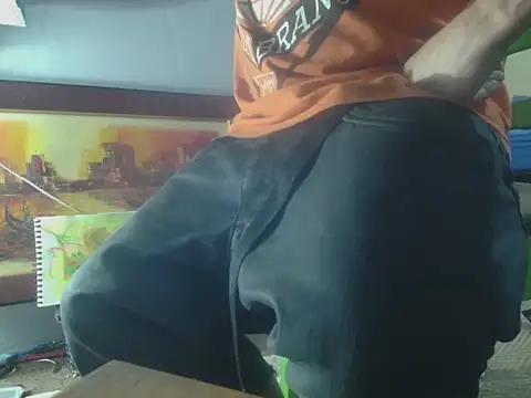 poesnuus999 online show from March 4, 2026, 5:30 pm