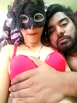 insta hotpair online show from February 4, 2025, 5:01 pm