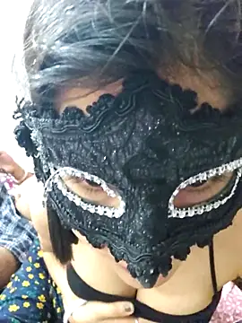 insta hotpair online show from April 19, 2026, 5:45 pm