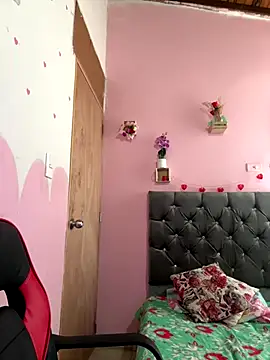 emmariders2 online show from September 23, 2025, 2:53 pm