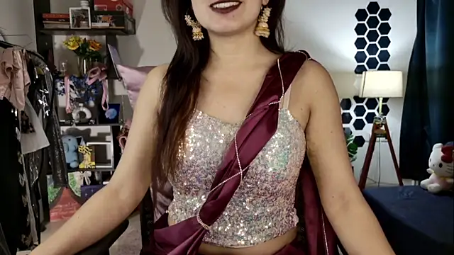 roseofvenom online show from April 14, 2026, 6:03 pm