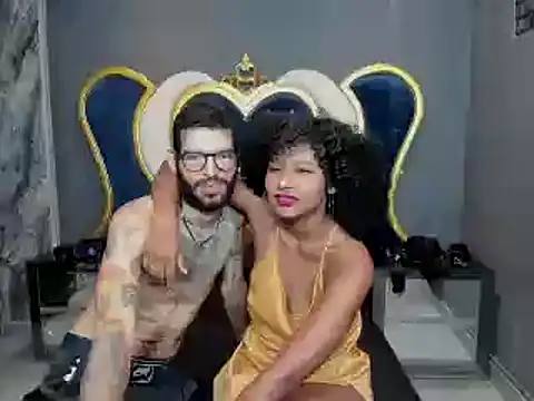 Snapshot of JenniferandBen chatting on January 5, 2025, 7:17 pm JenniferandBen online show from January 5, 2025, 7:17 pm