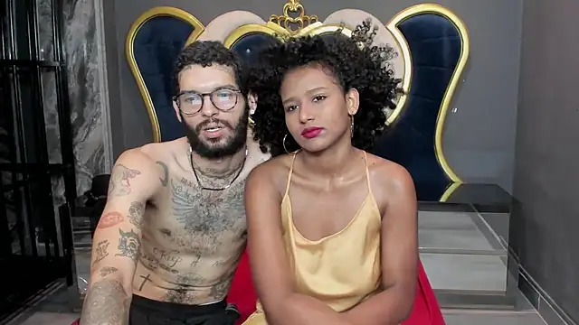Snapshot of JenniferandBen chatting on January 9, 2025, 8:01 pm JenniferandBen online show from January 9, 2025, 8:01 pm