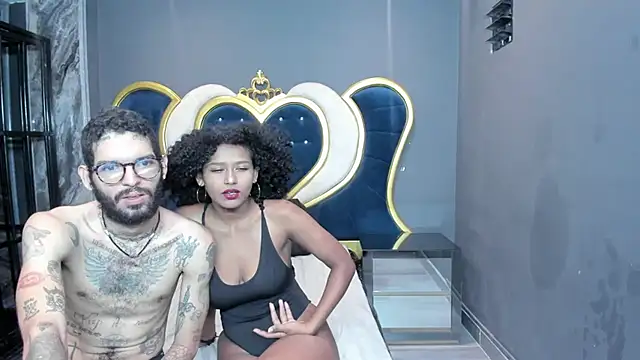Snapshot of JenniferandBen chatting on January 11, 2025, 7:16 pm JenniferandBen online show from January 11, 2025, 7:16 pm
