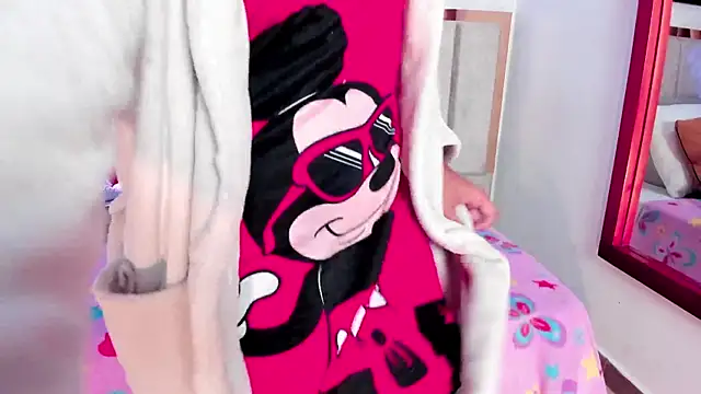 EloiseQuinn online show from January 17, 2025, 11:49 am