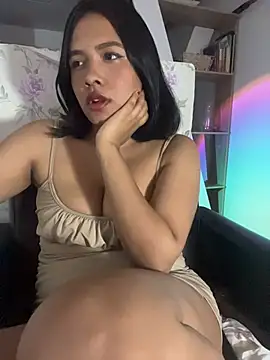 Snapshot of Ninabrunette18 chatting on March 29, 2026, 11:10 am Ninabrunette18 online show from March 29, 2026, 11:10 am