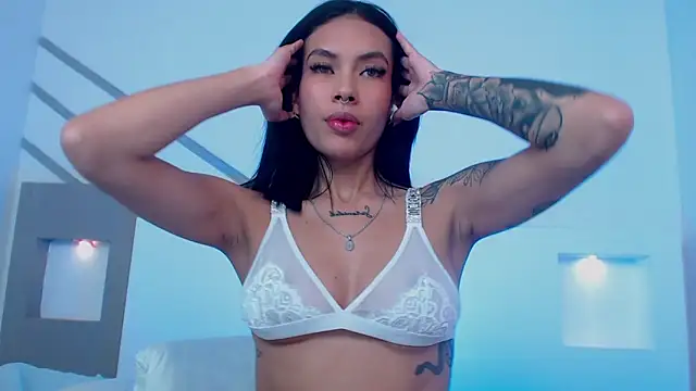 VenusEvans1 online show from January 5, 2025, 3:13 pm