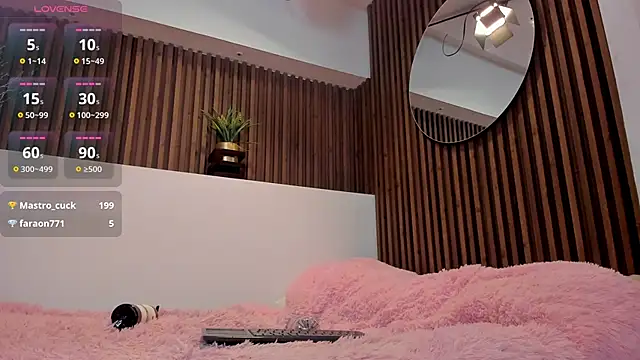 Camila dupont online show from March 18, 2025, 11:53 pm