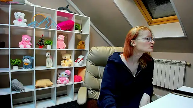 ElizabethHarpper online show from January 3, 2025, 1:27 am