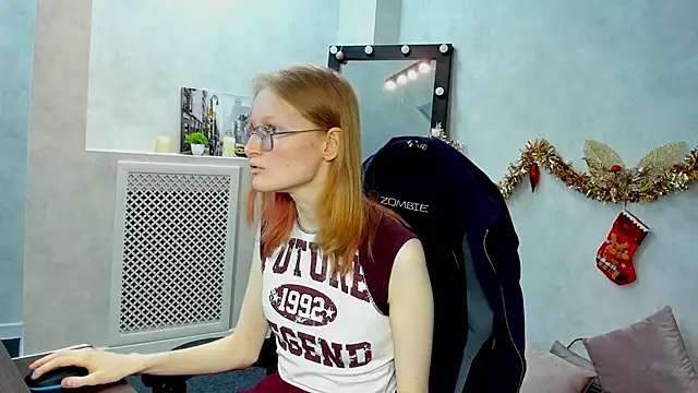 ElizabethHarpper online show from January 4, 2025, 4:44 am