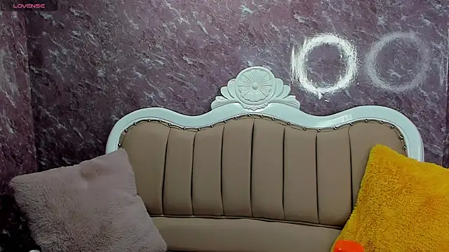 arissha lee online show from March 11, 2025, 4:43 am