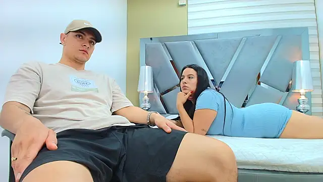 DAVID VICTORIAA online show from March 19, 2026, 1:04 pm