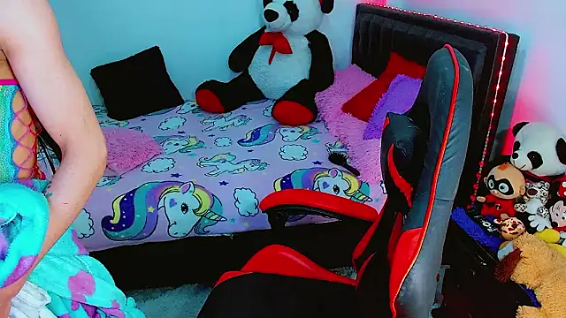 Alextwink online show from September 25, 2025, 6:00 pm