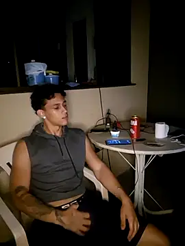 Snapshot of MALIK-PARVATI chatting on October 31, 2025, 11:50 pm MALIK-PARVATI online show from October 31, 2025, 11:50 pm