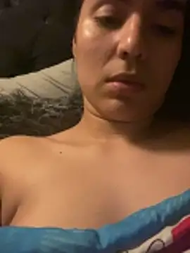 womantall99 online show from April 18, 2026, 5:00 am