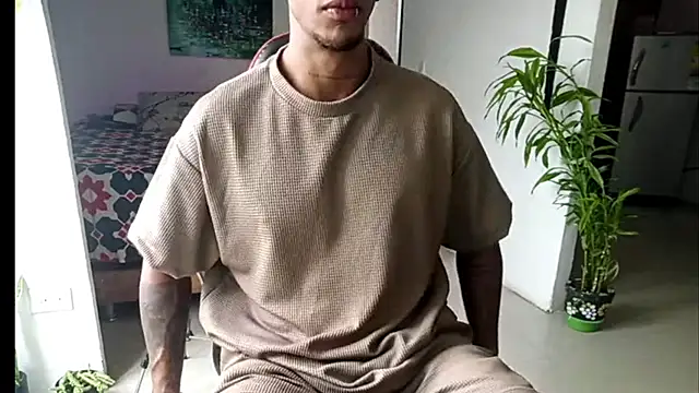 Snapshot of Adam_Valenciia chatting on June 7, 2026, 6:44 pm Adam Valenciia online show from June 7, 2026, 6:44 pm