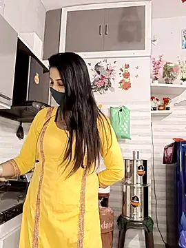 Best-Couple online show from November 14, 2025, 3:05 am