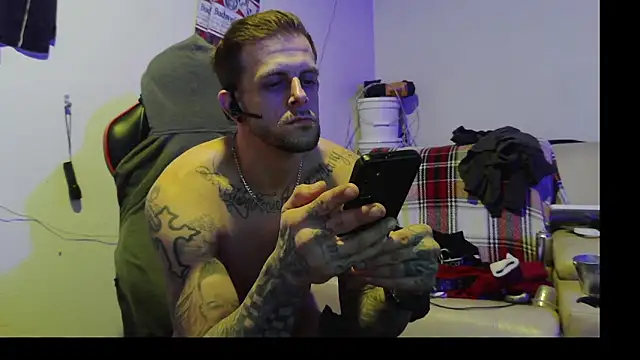 JamesMichael88 online show from February 25, 2025, 8:09 pm