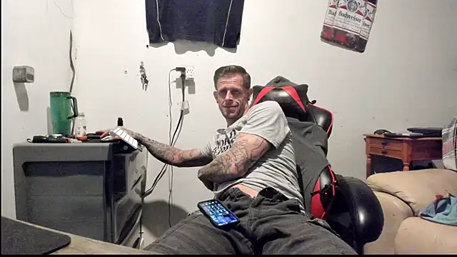 JamesMichael88 online show from March 2, 2025, 12:42 am