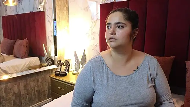 KRYSSTARITTER4 online show from September 28, 2025, 2:28 am