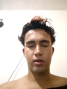 Lian Noath online show from January 1, 2025, 11:29 pm