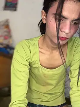 Enna Zarza  online show from April 5, 2026, 6:21 am