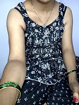 Snapshot of lovelygirl4567 chatting on May 13, 2026, 2:58 pm lovelygirl4567 online show from May 13, 2026, 2:58 pm