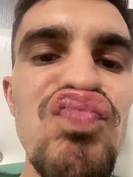 Demonpull69 online show from February 26, 2025, 4:56 pm