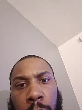 Snapshot of Caliclysm chatting on December 1, 2025, 1:38 pm Caliclysm online show from December 1, 2025, 1:38 pm